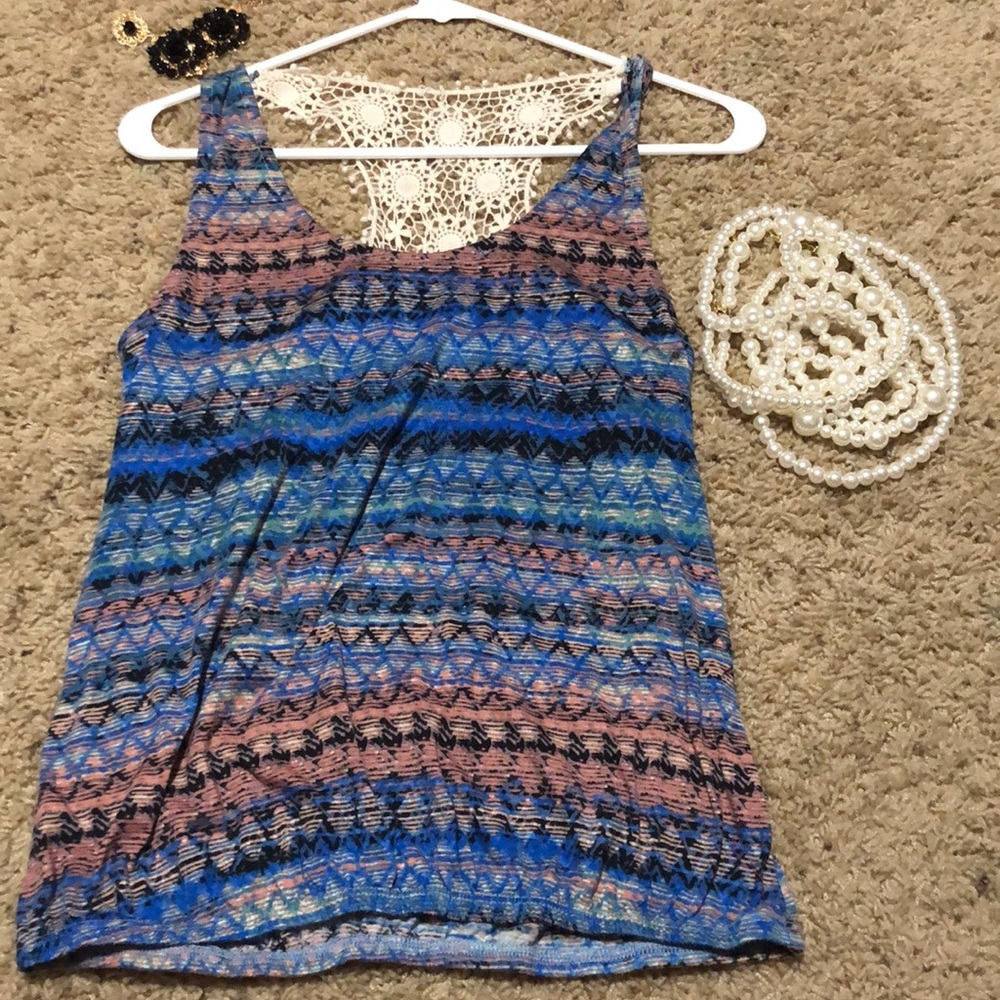Self Esteem patterned tank with crochet back. sz L